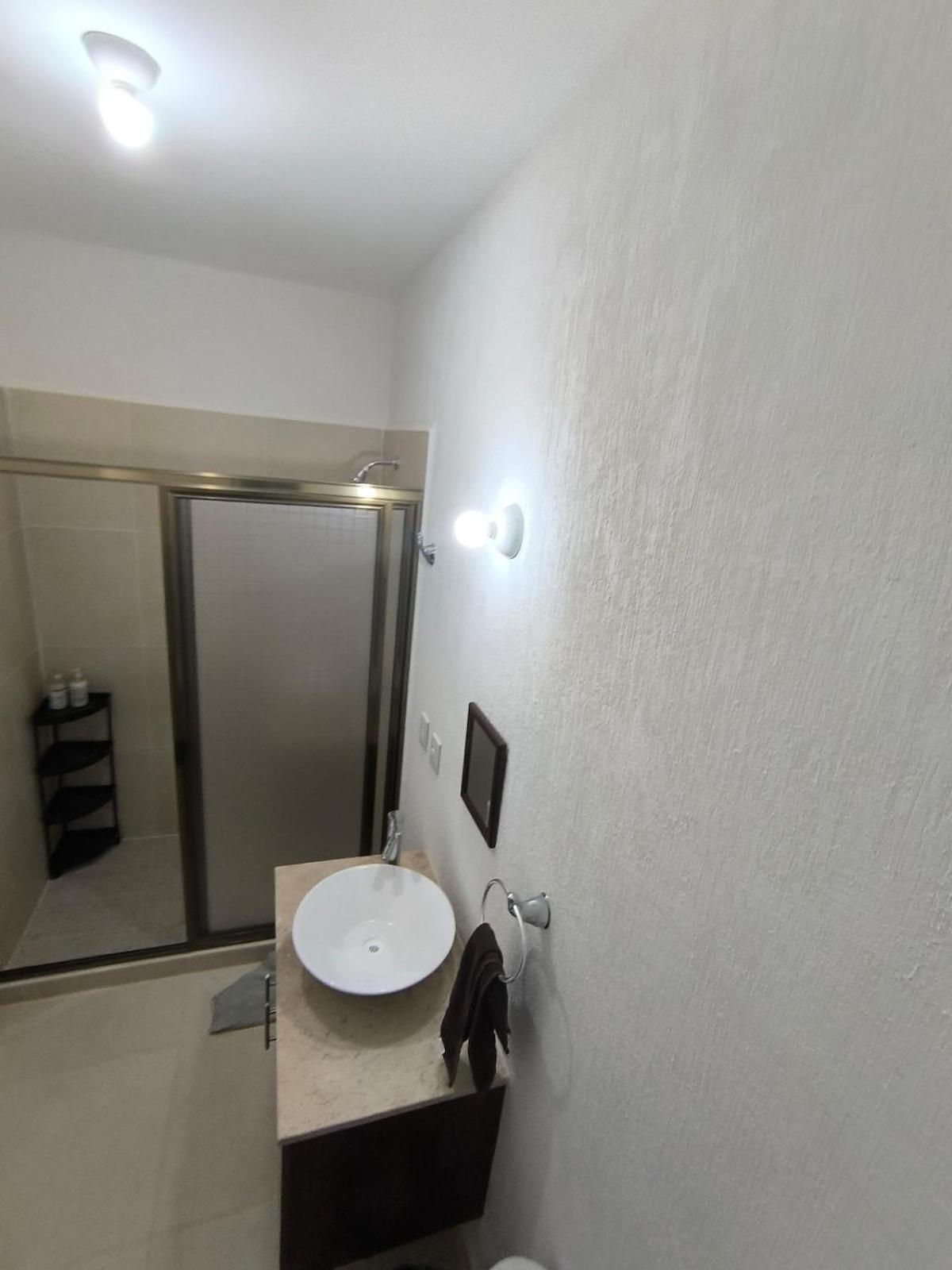 Casa Holkan, *